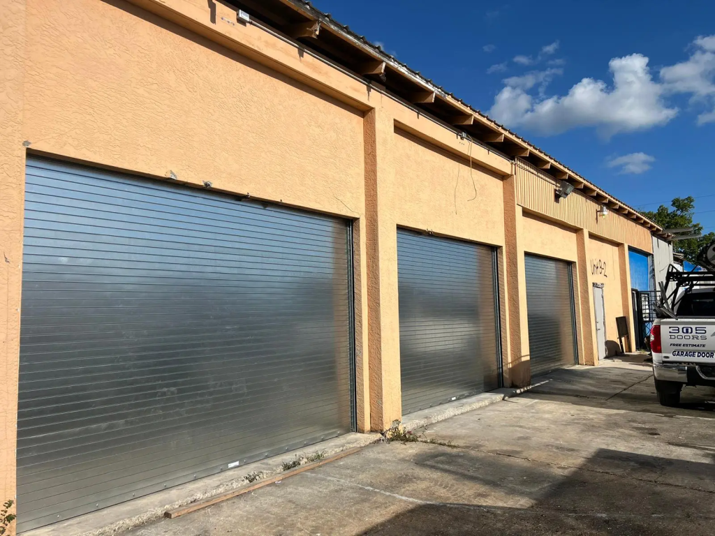 Garage Doors in Pembroke Pines: Installation, Repair, and Maintenance Guide