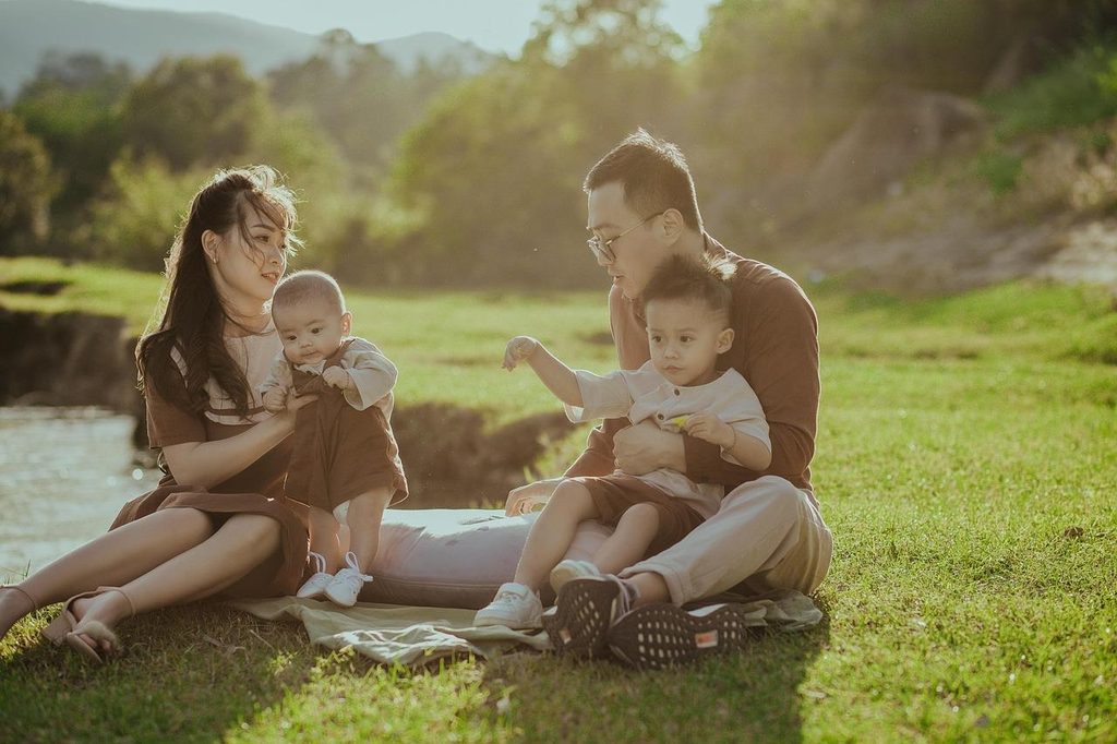 The Emotional Aspects of Surrogacy: A Guide for Intended Parents